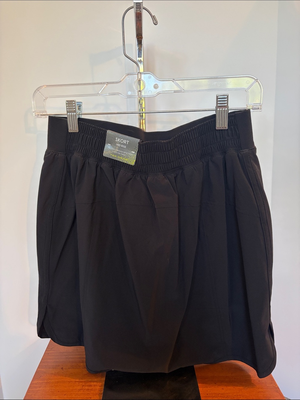 Women's Tek Gear Size S Black Skort with Elastic Waistband